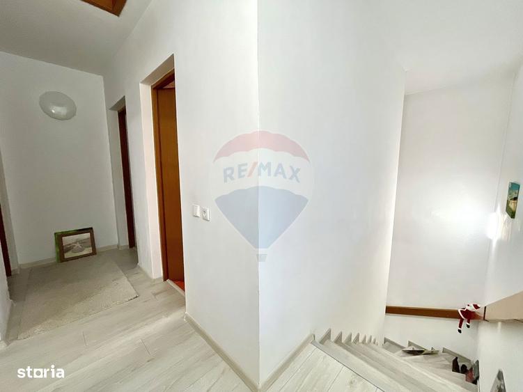 Casă cu 4 camere cu Teren 400 Mp în Boreal
