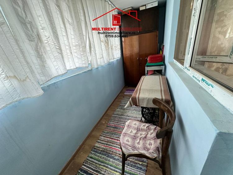 Casă individuală cu 6 camere cu Teren 693 Mp în Exterior Sud