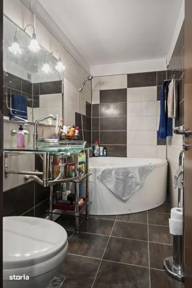 Apartament cu 4 camere decomandat în Rahova