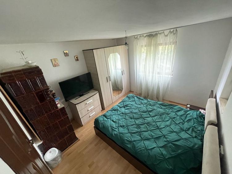 Casă individuală cu 4 camere cu Canalizare în Vârtoapele de Jos