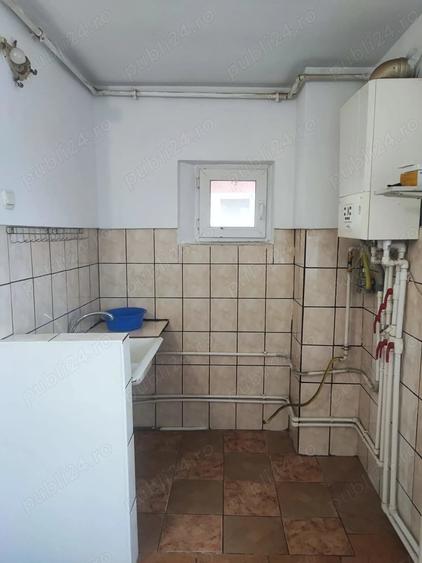 Apartament cu 3 camere decomandat în Agigea