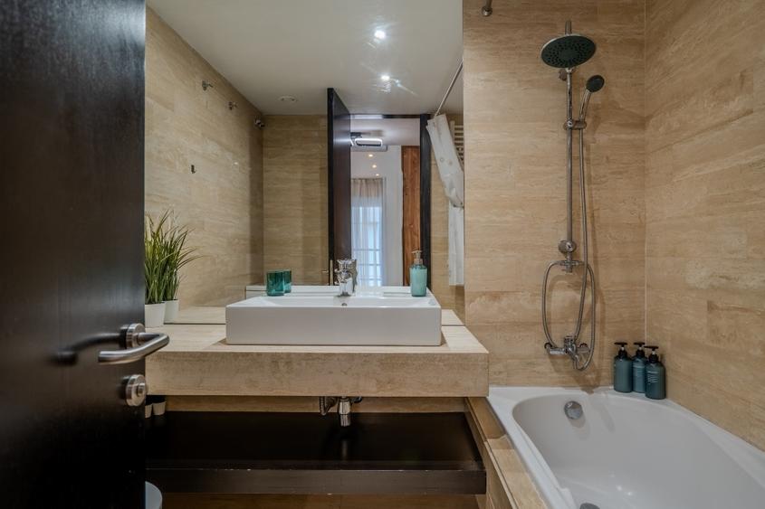 Apartament cu 2 camere decomandat, mobilat în Arcul de Triumf