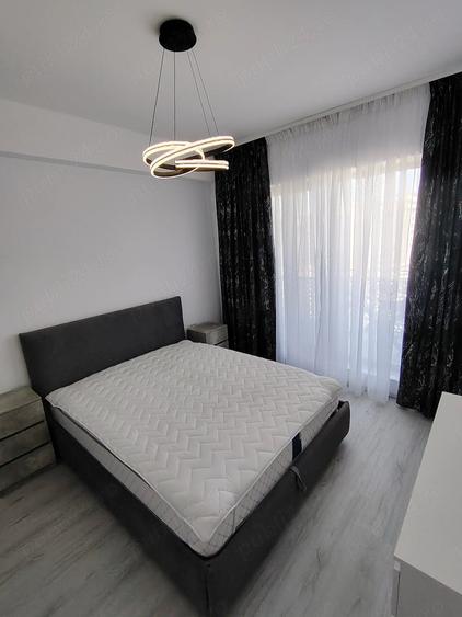 Apartament cu 2 camere decomandat în Titan