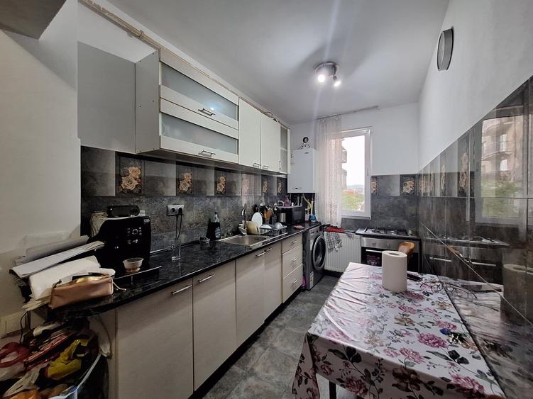Apartament decomandat, 44 mp, parcare, strada Cetatii - 3