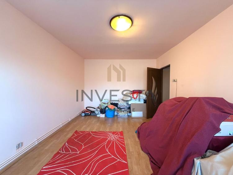 Apartament cu 4 camere decomandat, mobilat în Mărăști