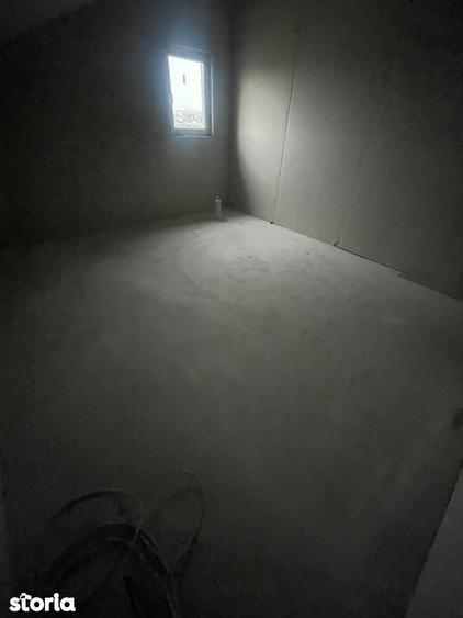 Casă cu 3 camere cu Teren 200 Mp în Central
