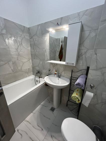 Apartament cu 2 camere decomandat în Militari