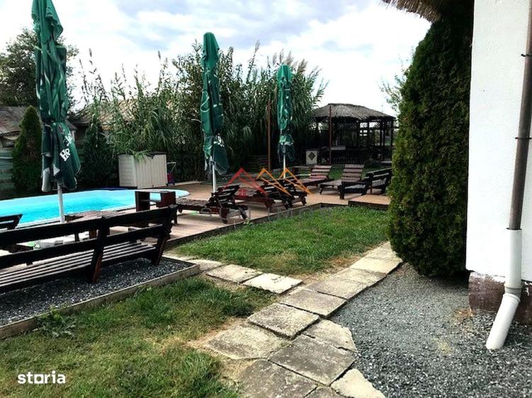 Casă cu 4 camere cu Piscina în Mila 23