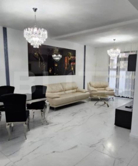 Casă cu 4 camere cu Teren 300 Mp în Central