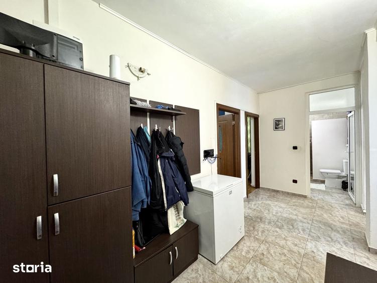 Apartament 3 camere cu curte de 105mp si beci, parter de vila, Rosu - 9