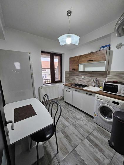 Apartament cu 2 camere decomandat în Ultracentral