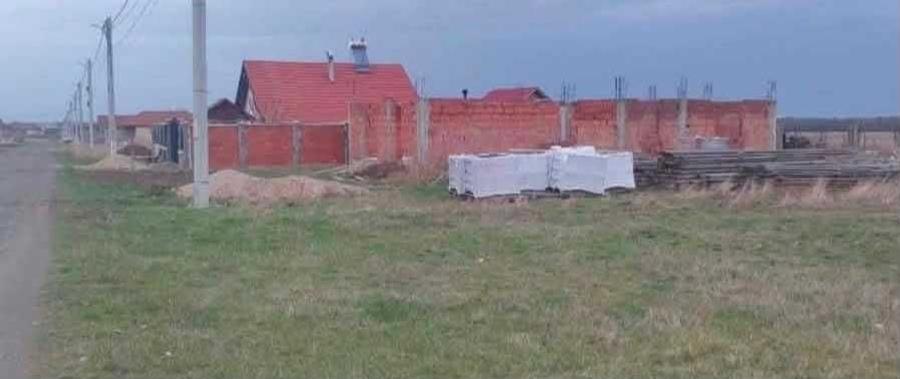Casă cu 2 camere în Aluniș
