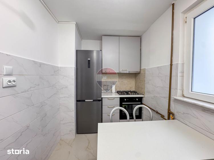 Apartament cu 2 camere semidecomandat în Pantelimon