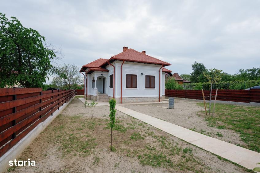 Casă cu 4 camere cu Teren 600 Mp în Ștefănești
