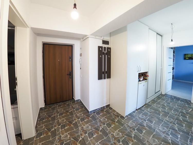 Apartament cu 2 camere semidecomandat în Exterior Vest