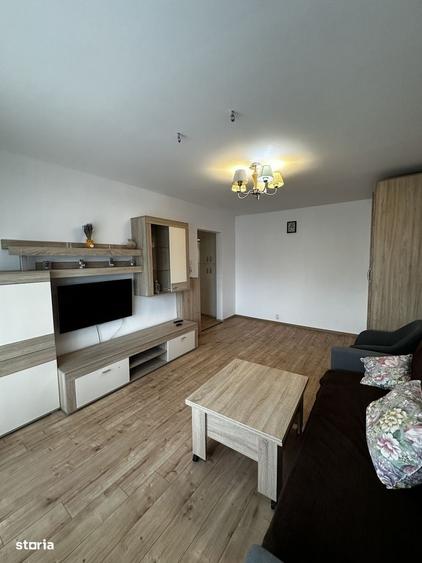 Apartament cu 3 camere în Eremia