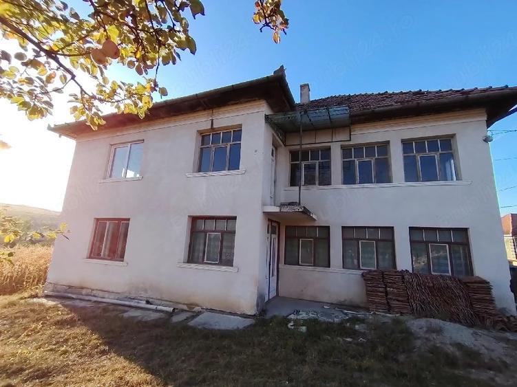 Casă cu 3 camere cu Teren 600 Mp în Turea
