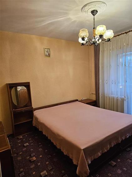 Apartament cu 2 camere decomandat, mobilat în Văcăresti