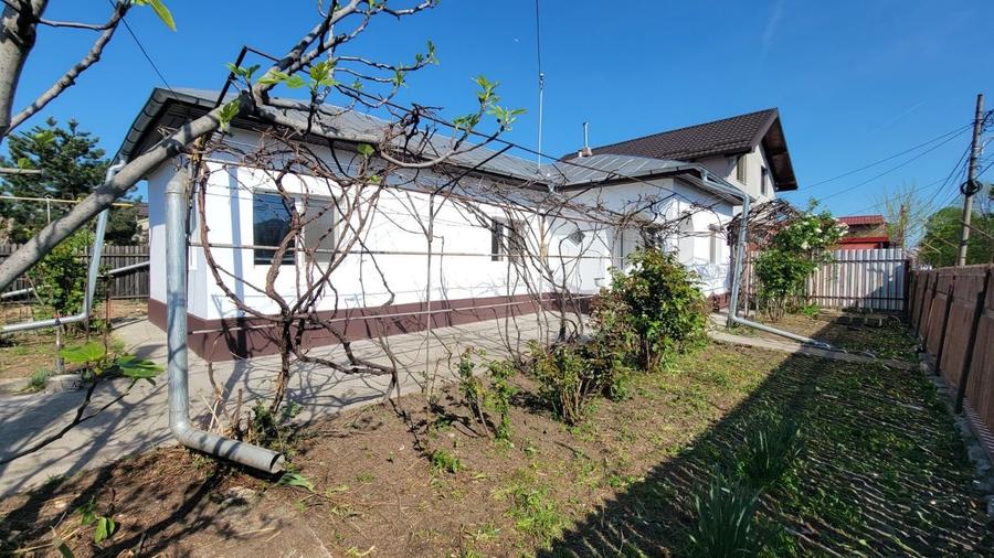 Casă cu 3 camere cu Canalizare în Bereasca