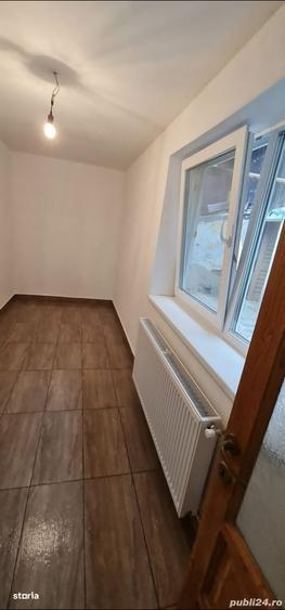 Casă cu 4 camere cu Teren 1290 Mp în Central