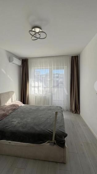 Apartament cu 3 camere decomandat, mobilat în Păcii