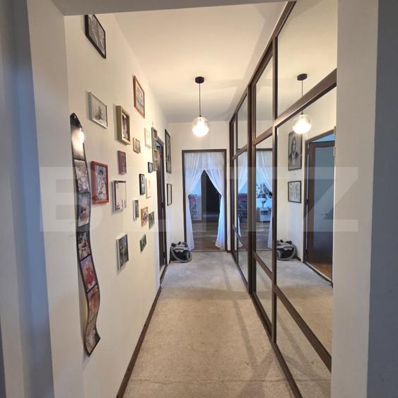 Apartament cu 4 camere decomandat, mobilat în Micro 16