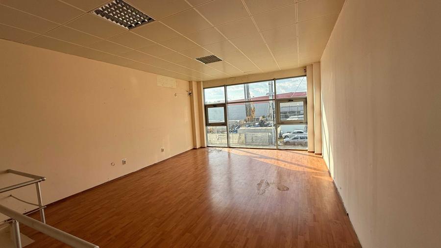 Spațiu comercial, de 70 mp, în Afumați