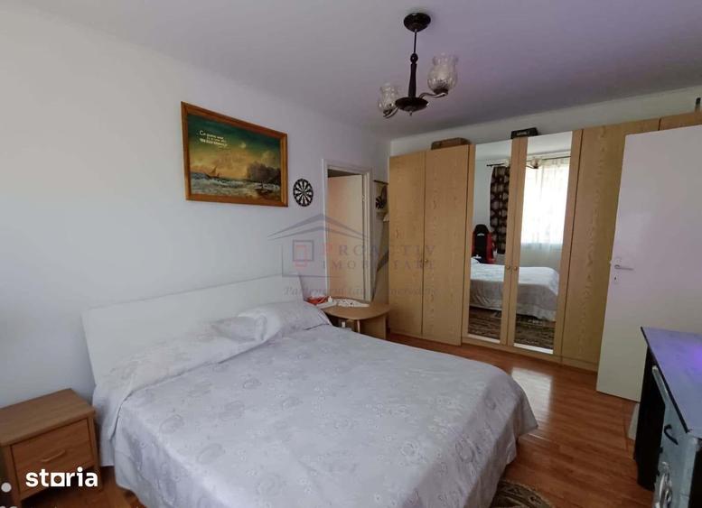 Apartament cu 2 camere semidecomandat, mobilat în Ultracentral