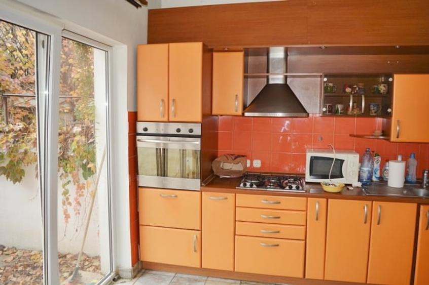 Casă cu 4 camere cu Teren 60 Mp în Unirii