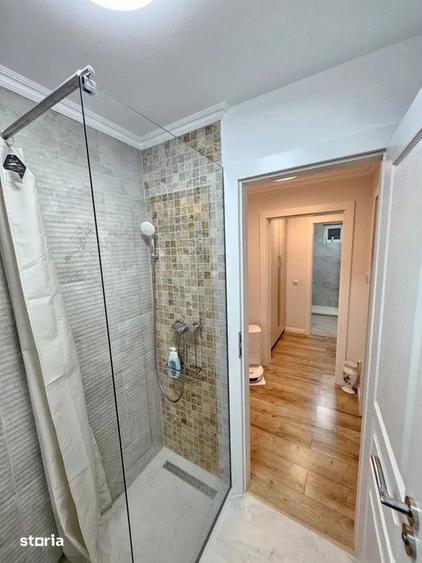 Apartament cu 3 camere, mobilat în Central