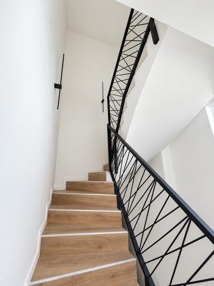 Duplex cu 5 camere cu Canalizare în Pipera