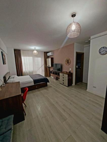 Garsonieră decomandată în Galata