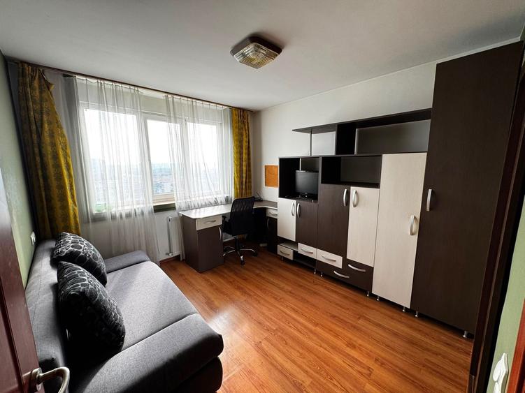 Apartament renovat de inchiriat cu 4 camere - 8