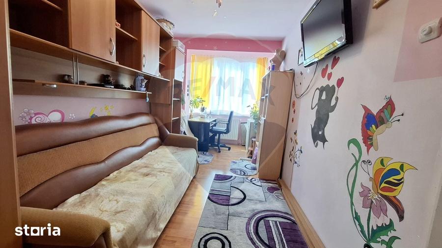 Apartament cu 3 camere în Tudor