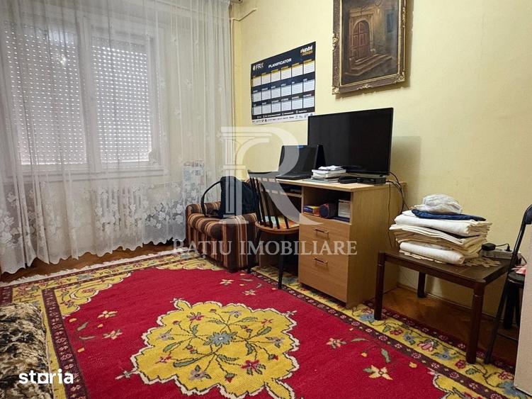 Apartament cu 4 camere decomandat în Dacia