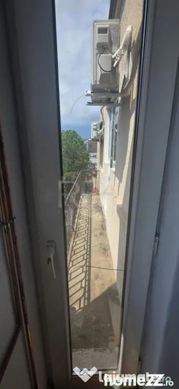 Apartament cu 3 camere decomandat în Știrbei Vodă