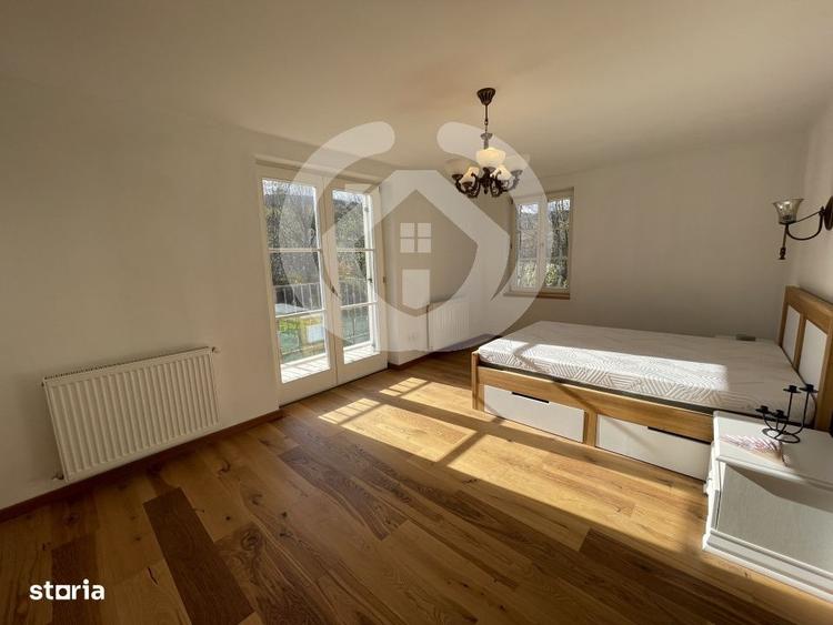 Casă cu 4 camere cu Teren 1000 Mp în Sadu