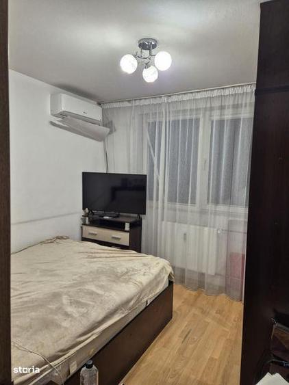 Apartament cu 3 camere decomandat în Dristor