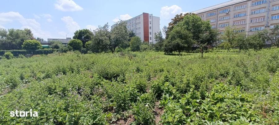 Teren intravilan 2.738 mp | P+4E | CUT 2,5 | Zona Universitatea Petrol - 2