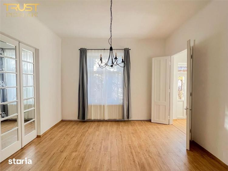 Apartament cu 3 camere, mobilat în Central