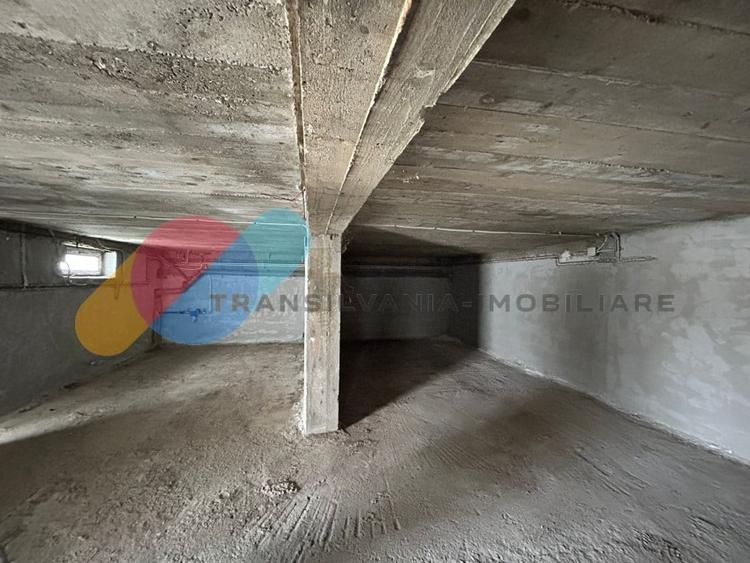 Duplex cu 4 camere cu Canalizare în Copăceni