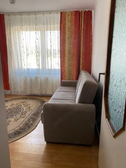 Apartament cu 2 camere decomandat în Corina