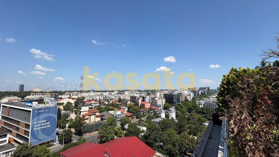Penthouse cu 4 camere decomandat în Aviației