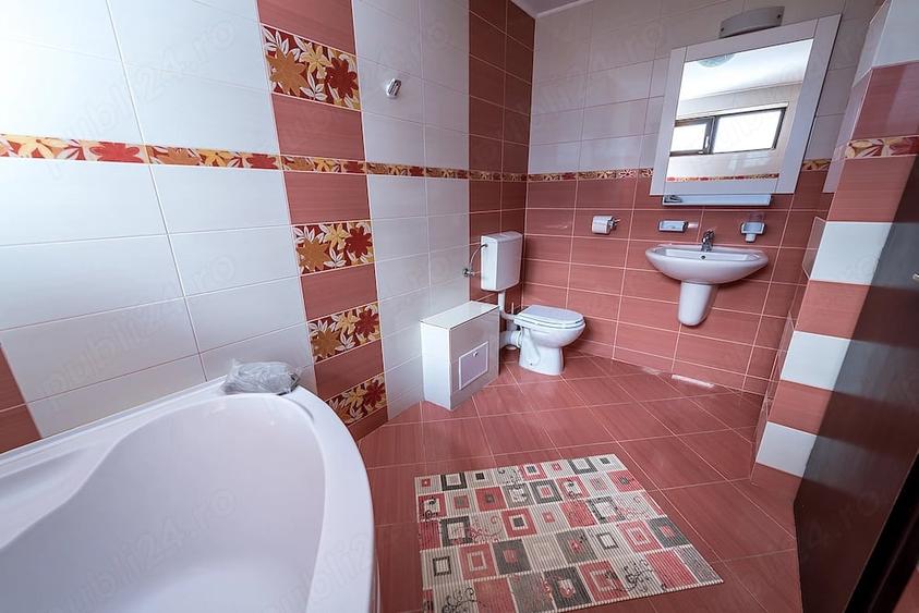 Casă cu Teren 383 Mp în Zamora