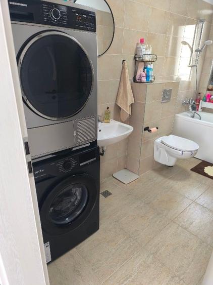 Duplex cu 4 camere cu Canalizare în Brătășanca