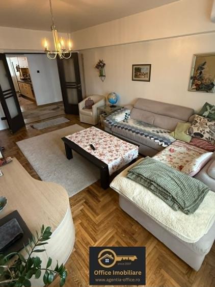 Apartament cu 3 camere în Central
