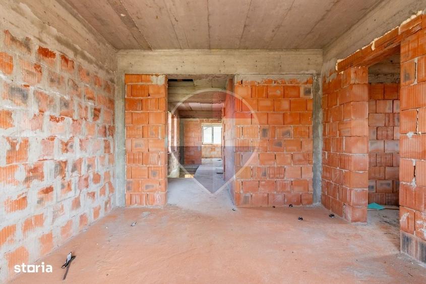 Casă cu 4 camere în Central