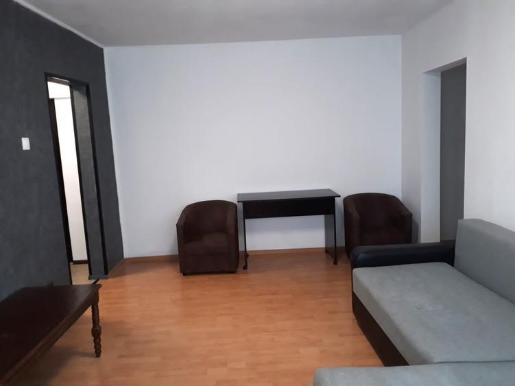Apartament semidecomandat în Sud