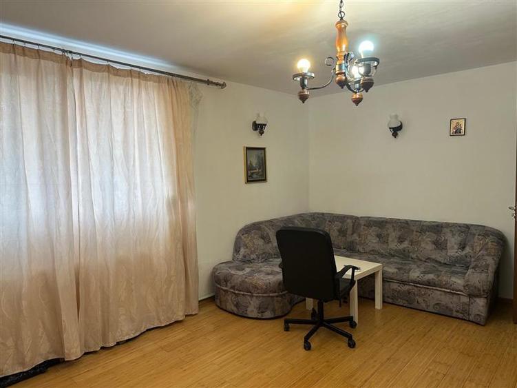 Apartament cu 2 camere semidecomandat în Romană