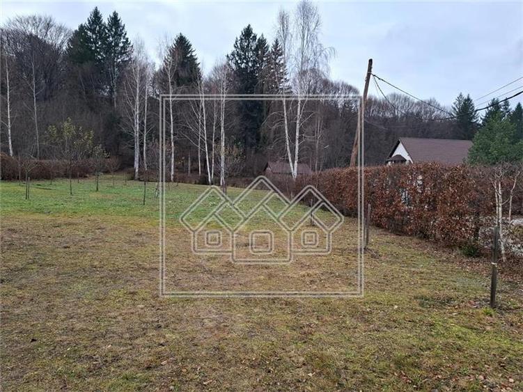 Teren Construcții intravilan de 2000 mp, în Central